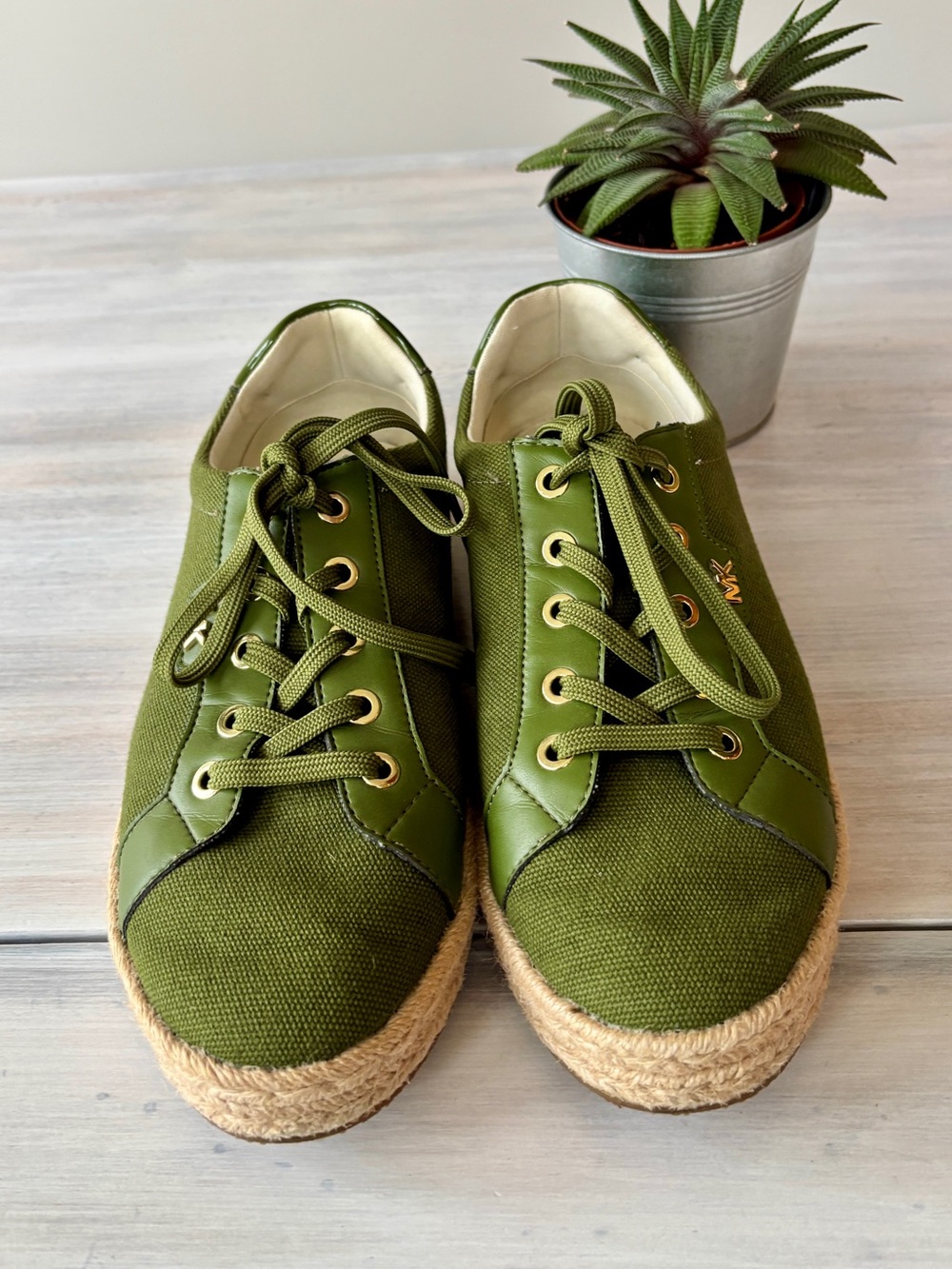 Michael Kors Olive Green Canvas Espadrille Style Sneakers. Women’s 7.5M